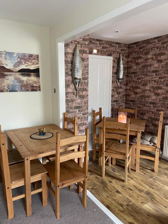 Charleston Apartment Self Catering 5 Min Drive From Town Centre Inverness Buitenkant foto