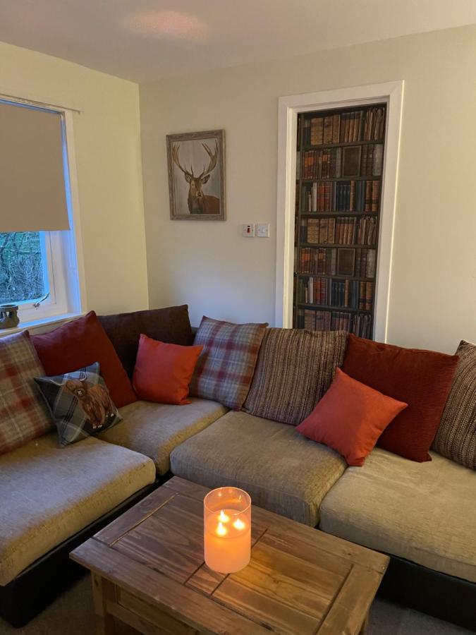 Charleston Apartment Self Catering 5 Min Drive From Town Centre Inverness Buitenkant foto