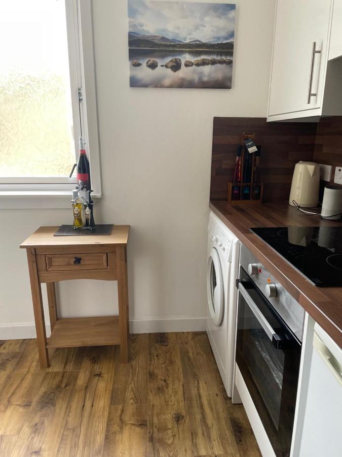 Charleston Apartment Self Catering 5 Min Drive From Town Centre Inverness Buitenkant foto