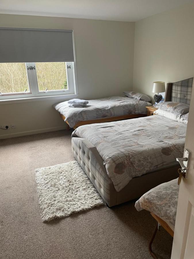 Charleston Apartment Self Catering 5 Min Drive From Town Centre Inverness Buitenkant foto
